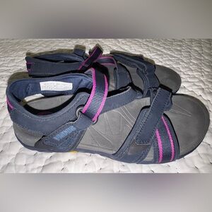 Teva Tirra Hiking Sandal sz 7